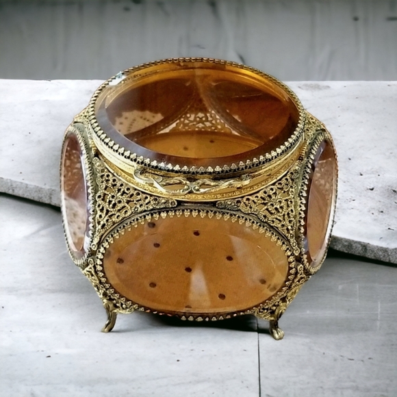 Vintage French Brass Filigree Amber Beveled Glass Ormulu Jewelry Box Casket - Picture 3 of 16